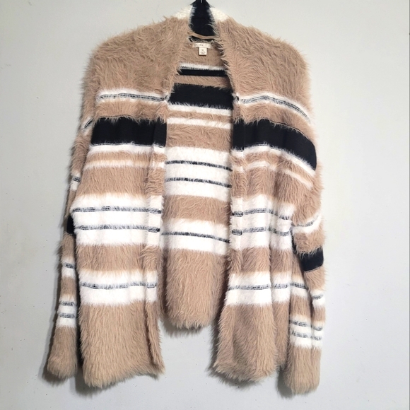 Striped‎ Fuzzy Beige and Black Women's Sweater XL - Picture 1 of 3